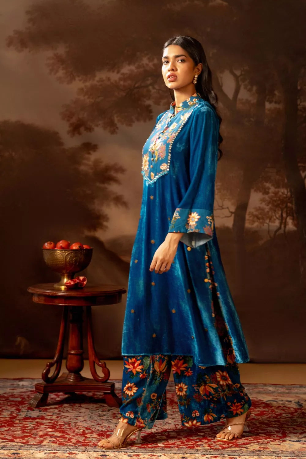 Aarani Embroidered kurta set