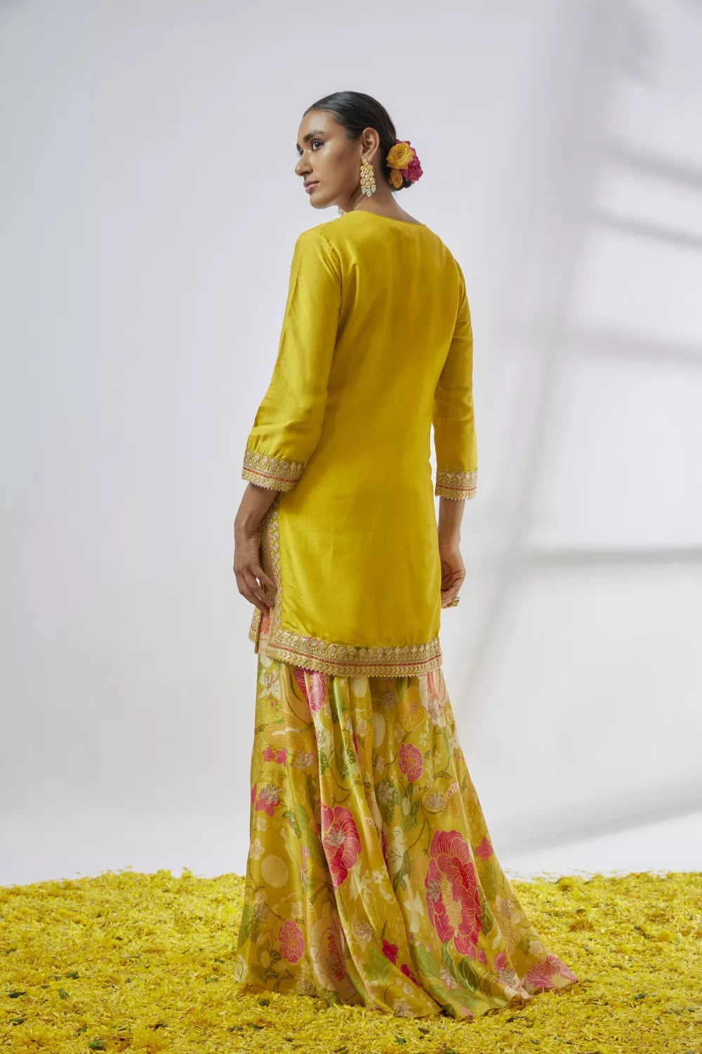 Anjali Sharara Set