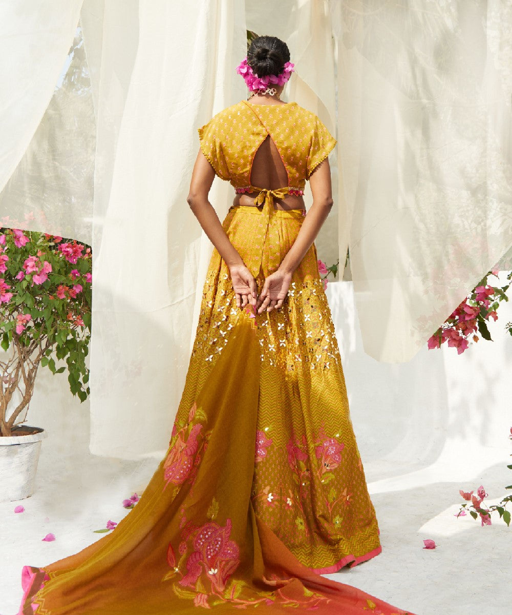 Lehenga Mehendi