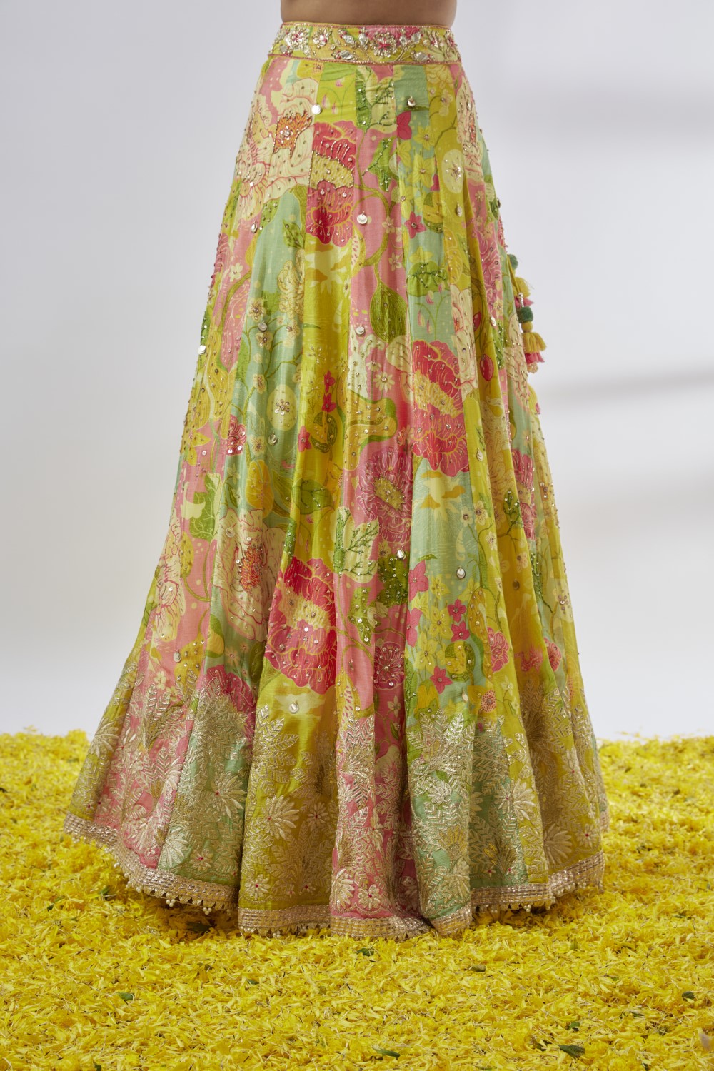 Sumaira Lehanga Set