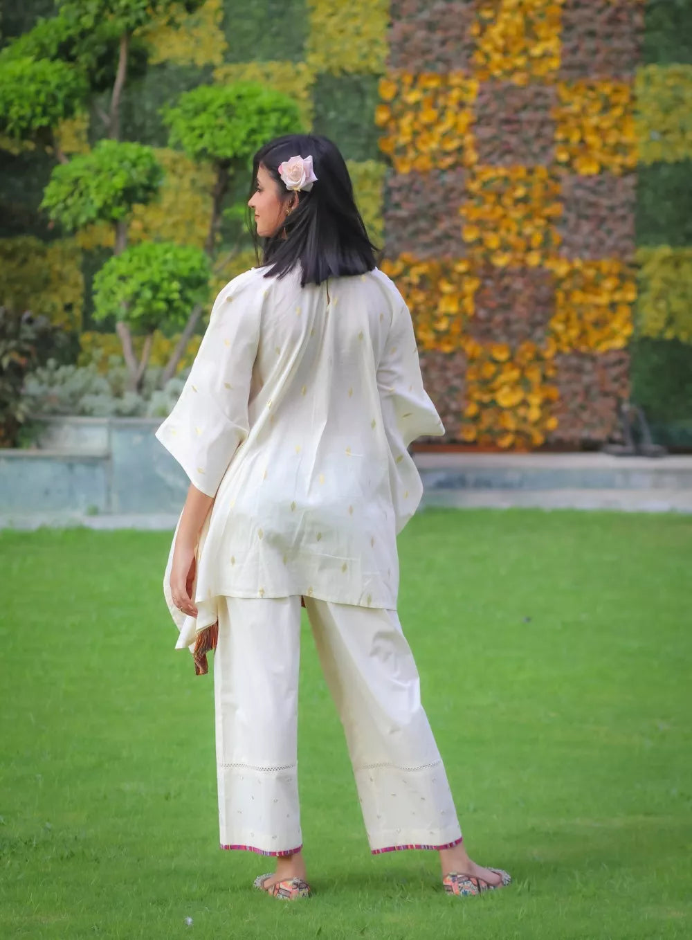 Gul kaftan set