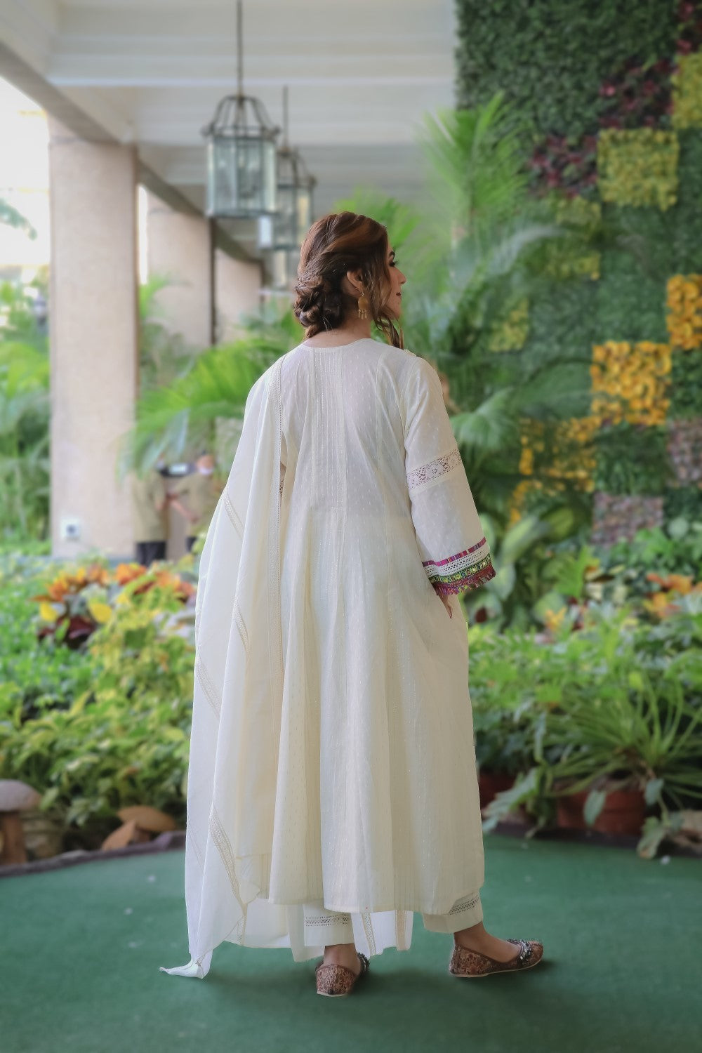 Jashna ivory set