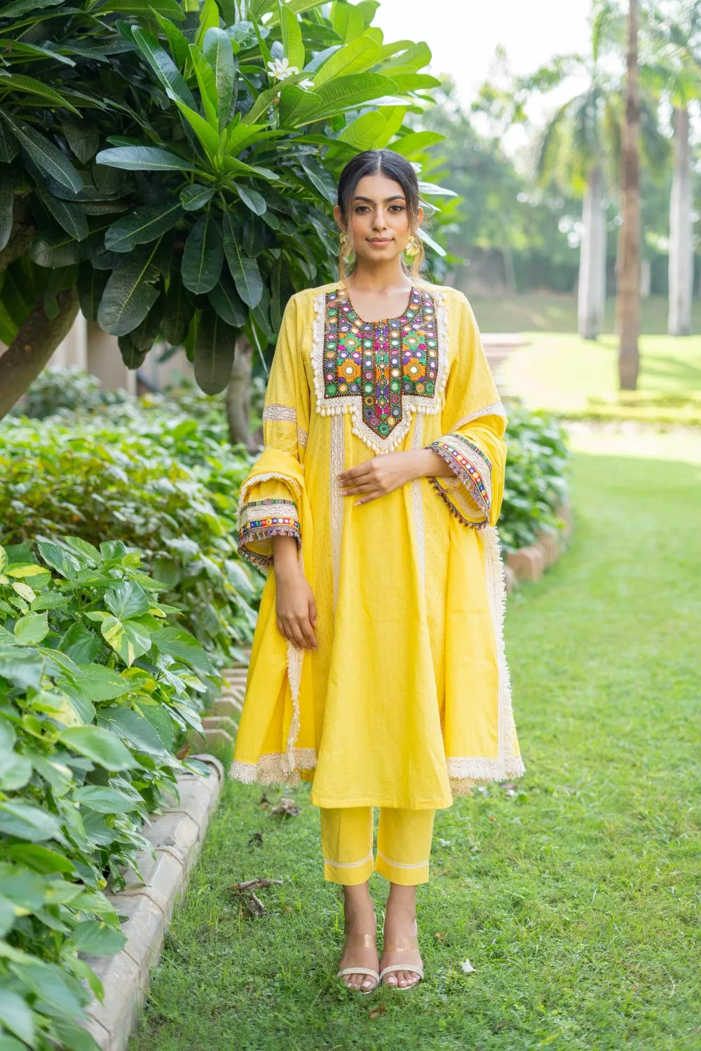 Jashna yellow suit set