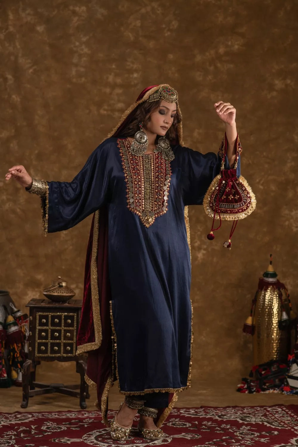 Maroon Potli