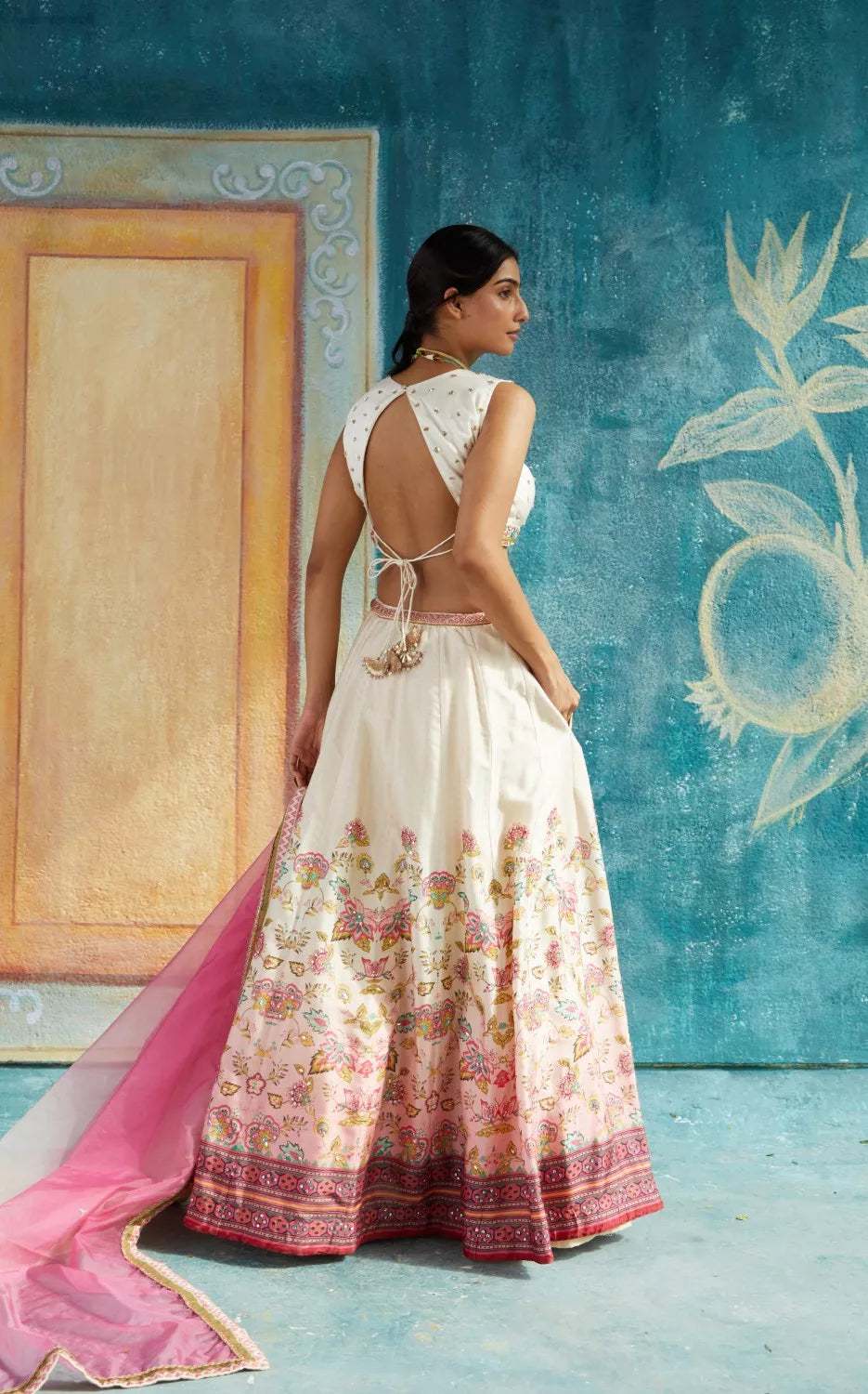 Off White lehenga Set
