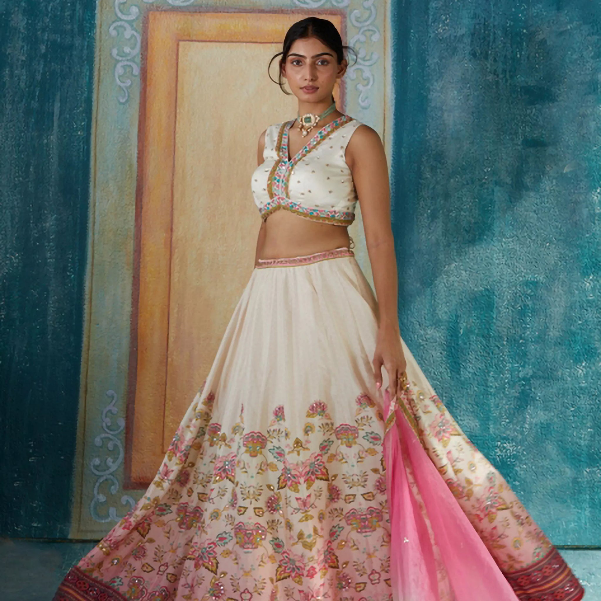 Off White lehenga Set